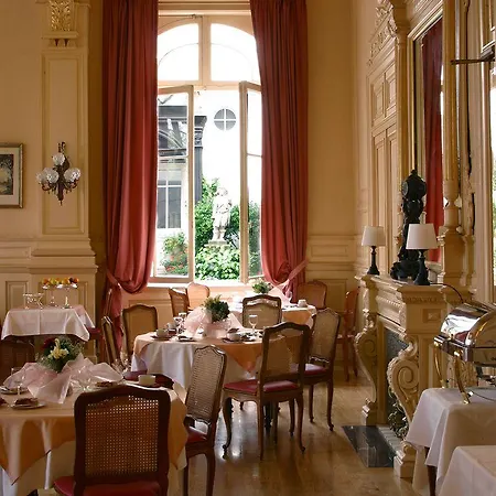 France Et Chateaubriand Готель